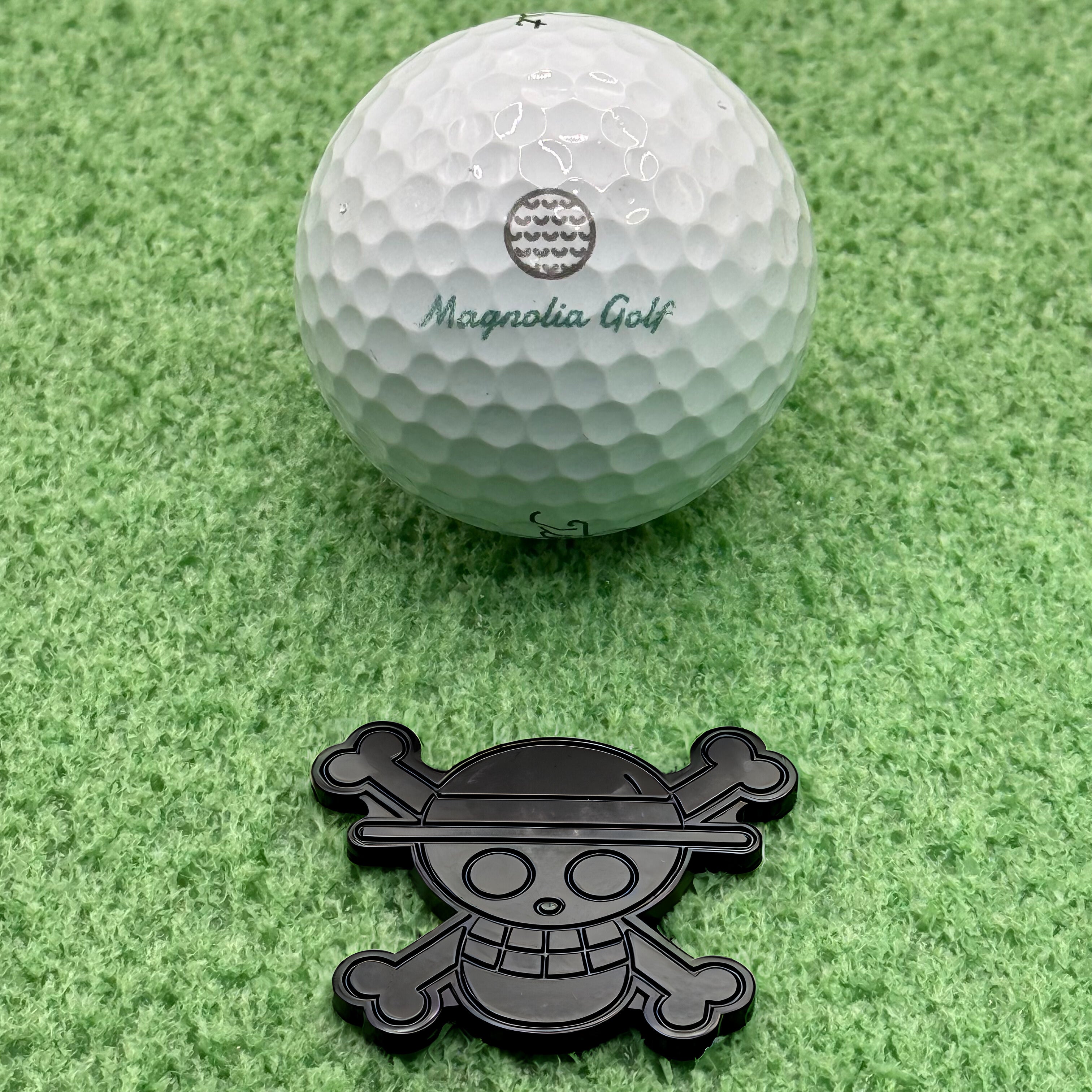 BLACKOUT Straw Hat Ball Marker (Limited Edition)