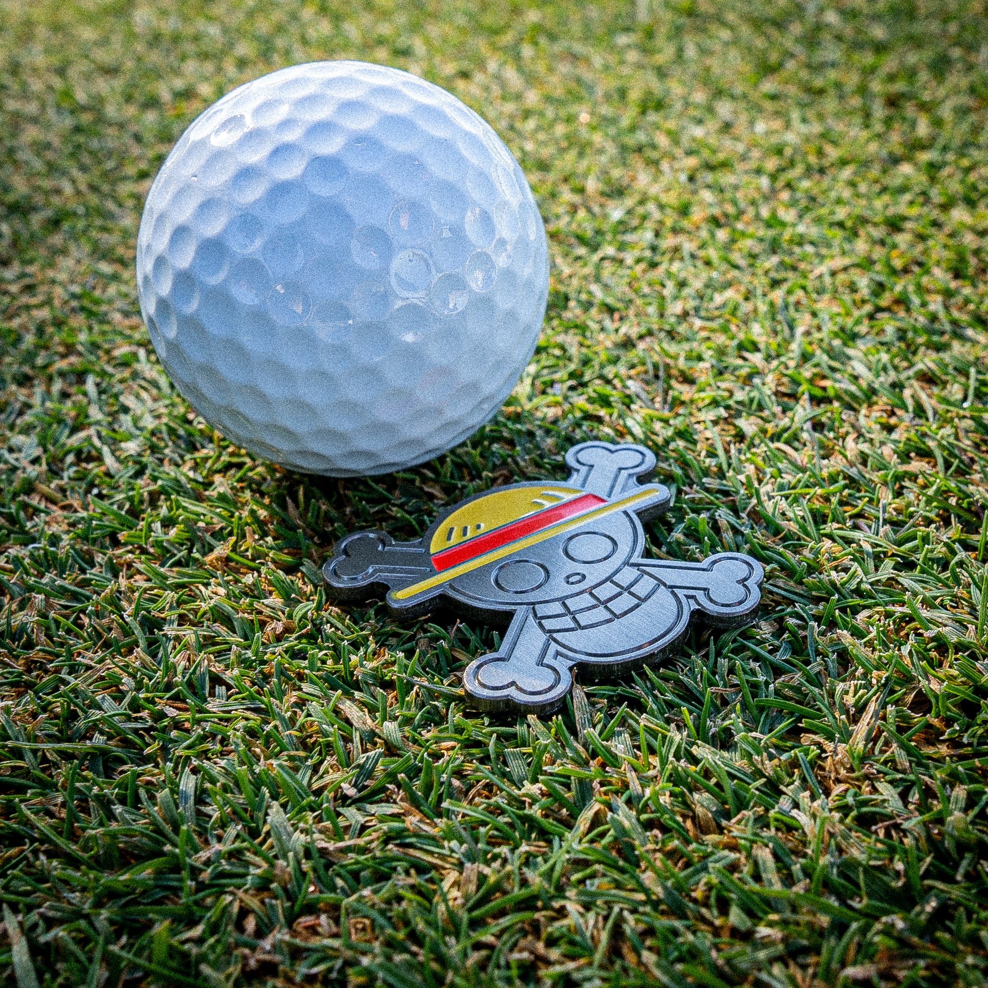 Straw Hat Ball Marker